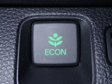 エンジン、エアコンなどを制御し低燃費な『ECONモード』に、また走りを楽しみたいとき、空調など快適性を重視したいときにはスイッチOFFで通常モードに切り替えができます!