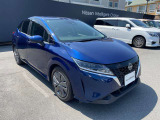 人気のグレードのお車ですので、お問い合わせはお早めに。TEL:042-721-8123