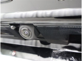 バックカメラが付いているので後方確認が非常にしやすいです。今や運転初心者も熟練者も必須装備!ついていて損はないですね♪