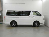 この度は、当社の展示車をご覧いただきまして、誠に有難うございます。自信をもってお勧めできる車となりますので、ごゆっくりご覧頂きたいと思います。