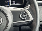 ステアリングスイッチ右側 全車速追従機能付ACC操作スイッチ、D assist切替ステアリングスイッチ。 前方から目を離すことなく操作できます!