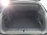 趣味が広がる収容スペース!これだけの広さがあればお買い物やレジャーなどにも最適です!使用感も少なくきれいな状態を維持しております