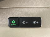 ★ECONスイッチ★ エコドライブを加速しよう!スイッチをONにすると、運転の仕方によるロスを抑え込み燃費をよくするようクルマが頑張ります(*^ー^*)燃費向上にチャレンジ♪