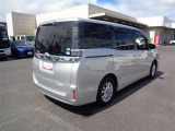 当店の車は全台、1年間走行距離無制限の保証付きで購入後も安心です。保証期間中は全国のトヨタディーラーで保証修理が可能です。