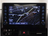 最近の主流ディスプレイオーディオです、スマホと繋いでMAP表示や音楽再生が出来ますよ♪