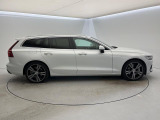 全国のVOLVOからお取り寄せが可能※!遠方の店舗に展示してあるクルマが気になる場合も、最寄りの店舗でご購入ただくことが可能です!是非私たちに要望をお聞かせください!※別途費用