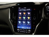 車両の様々な設定が、タブレットの画面のように大きいモニターで設定可能です。