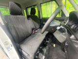 ドライバーによって運転しやすいポジションは異なり、あの車はどうなのか不安なこともありますよね。気になるお車は店頭で乗り込んでご確認いただけます♪