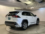 走りにこだわりながら収納力も持ち合わせたお車です。荷物を載せて軽快なドライブを楽しめますよ♪