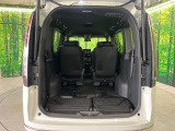 普段のお買い物や通勤、送迎等に十分な荷室スペースを確保しております。セカンドシートを倒すと、大きな荷物の積載も可能です♪