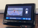 バックカメラの画像です。ガイドラインがスムースな車庫入れをサポートいたします!車庫入れの安心感がアップしますね☆
