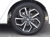 【タイヤ】 【純正16インチアルミホイール】《185/55R16》専用のアルミなのでお車のイメージぴったりですね!