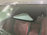 衝突被害軽減ブレーキは、不注意が原因で歩行者や車との衝突のおそれが生じた場合に、衝突回避または被害の軽減を支援します。 ついていて安心の機能ですね!
