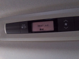 リア席用の送風口もあります。