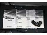 リモコンを身につけていればエンジンの始動はスイッチを押すだけ!ドアの施錠・解錠もバッグからキーを取り出す必要がなく便利ですね♪