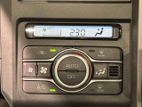 車内空調は&rdquo;AUTOエアコン&rdquo;にお任せ。運転に集中出来ますよ!