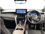 オシャレなインテリアで運転する気分も盛り上がりますよね^^