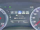 【プリクラッシュセーフティ】前方の車両等を検知し、衝突しそうな時は警報で注意を促し、ブレーキを踏む力をサポート。ブレーキを踏めなかった場合は衝突被害軽減ブレーキが作動、衝突回避をサポートします。