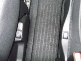 運転席・助手席にはシートヒーター装備。