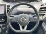 【ステアリングスイッチ】運転中、前方から目線をそらすことなく、オーディオ等の操作が可能な便利機能!安心&快適なドライブを演出してくれます♪