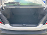 普段のお買い物や通勤、送迎等に十分な荷室スペースを確保しております。