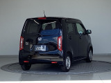 バックカメラが付いているのでバックでの車庫入れも安心です。