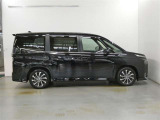 この度は、当社の展示車をご覧いただきまして、誠に有難うございます。自信をもってお勧めできる車となりますので、ごゆっくりご覧頂きたいと思います。