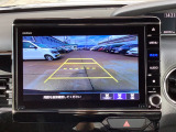 後方確認はバックカメラにお任せ♪後退時に便利で、駐車が楽になります♪