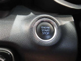 スマートキー装備車なので、キーを取り出さなくてもエンジン始動が可能です。