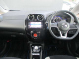 ノートの運転席廻りになります。