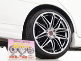 新品20インチアルミホイール&新品タイヤ装着済みです!アルミホイールの変更も可能です!お客様のお好みの1台を作成可能となります!※詳細はスタッフまでお尋ねください。