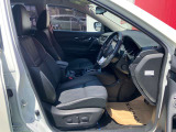 見晴らしの良い運転席。ワクワクする瞬間です。