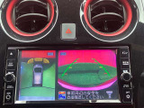 アラウンドビューモニター付きですので、車庫入れも楽々です。