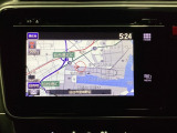 ナビゲーションはフルセグTV対応の純正メモリーナビを搭載しています。Bluetoothオーディオ機能がありますので、スマートフォンなどの音楽も再生できます。