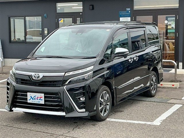 ヴォクシー 2.0 ZS 煌III 4WD