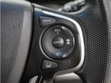 ◆アダプティブクルーズコントロール◆予め設定した車速内でクルマが自動的に加減速。前走車との適切な車間距離を維持しながら追従走行します。【LKAS】車線維持支援システムでステアリング操作を支援。