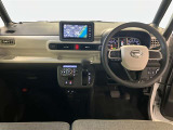 広々とした車内空間に優れた燃費性能。更にデザインも上質で人気のお車です!