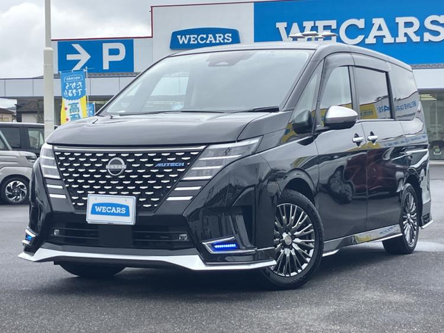 セレナ 1.4 e-POWER AUTECH スポーツ スペック 
