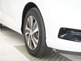 認定中古車では、厳しいHonda認定基準をクリアした厳選されたHonda認定中古車のみ、取り扱っております。「ご購入前の安心」「納車後の信頼」を車両と一緒に提供しております。