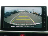 バックカメラ付き♪車庫入れ、バックでの駐車時に後方が見える事での安心感は大きいです☆一度装備したら外せなくなるアイテムです♪