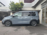 中古車は全てWeb在庫です。現車はストックヤードにて保管しており常時展示はしておりませんので、現車をご確認の場合は事前にお電話にてご連絡お願い致します。075-922-2313 定休日:毎週水曜日