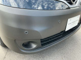 前後に障害物センサーが有りますので車庫入れ時も安心です。