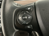ステアリングリモコンは、運転中でも簡単に音量調整やチャンネル変更もできます!わき見運転防止にもつながるので安心です♪