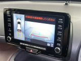バックモニター付なので後退時に後方が見えるので安心。 車は構造上、死角がたくさんなので万が一を考えると必須ですね。 あくまで補助の為の装備、バックは目視で確認する事が重要ですよ。