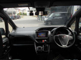ヴォクシー 2.0 ZS 煌III 4WD 