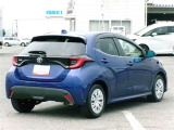 明るく広々、落ち着いた店内では、中古車のご検討・ご購入のほか、携帯電話(au)の購入等、様々なご相談に幅広く応えていきます♪
