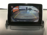 バックガイドモニターで、後方を確認しながら安心して駐車することができます。運転初心者も熟練者も必須の機能ですよ!