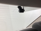後方にもドライブレコーダーのカメラ(社外品)が付いています。前後両方でお車の周りを監視・記録いたします。*使用時は、別途SDカードが必要になります。