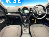 本車両の主な特徴をまとめました。上記の他にもお伝えしきれない魅力がございます。是非お気軽にお問い合わせ下さい。