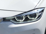LEDのパワフルな白色光は太陽光の特性に近く、優れた視認性を発揮します。
